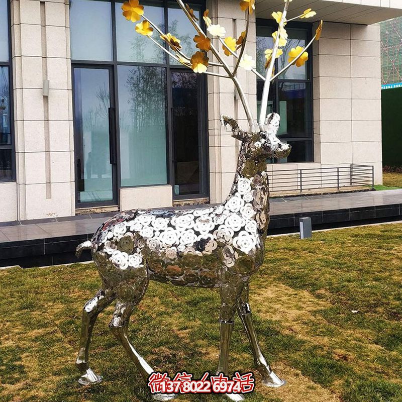 不銹鋼戶(hù)外創(chuàng)意鏤空低頭吃草鹿雕塑 不銹鋼戶(hù)外創(chuàng)意鏤空低頭吃草鹿雕塑