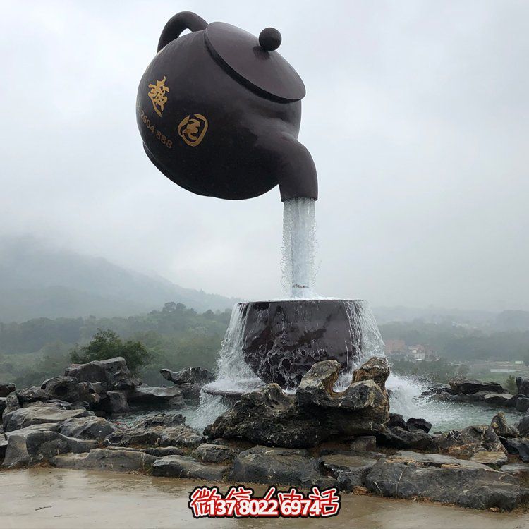 這款創(chuàng)意玻璃鋼懸空流水?dāng)[件，是一款非常適合大型園林景區(qū)及戶(hù)外空間裝飾的藝術(shù)品